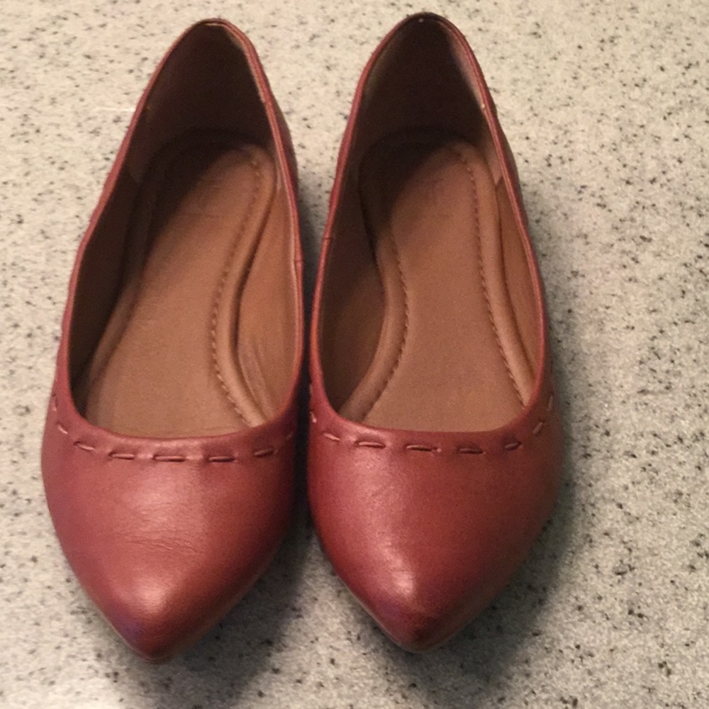 Frye brown leather pointed toe flats, EUC